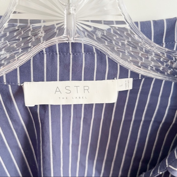Astr shirt blue white striped ruffled sleeve collared button front - Picture 7 of 9